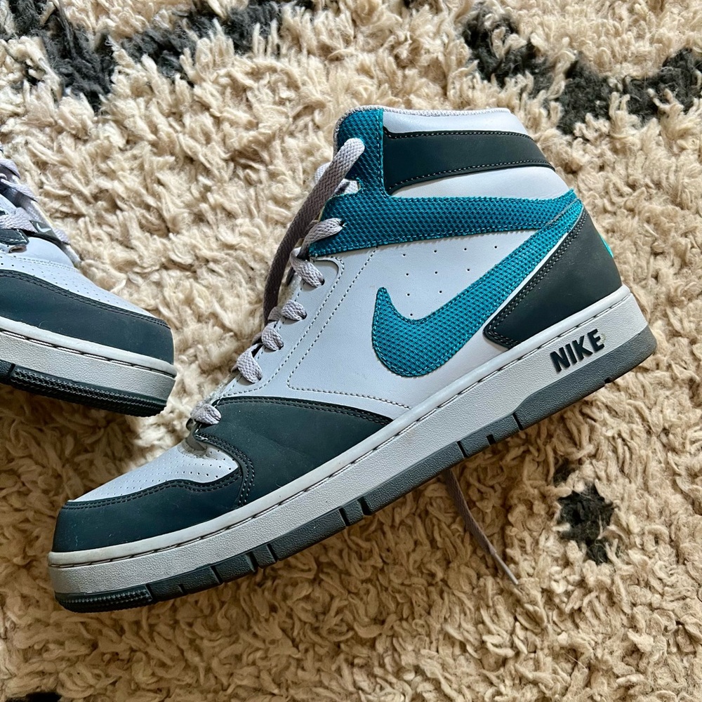 New! Nike Prestige IV High Tops in Wolf Grey Sz. 12
